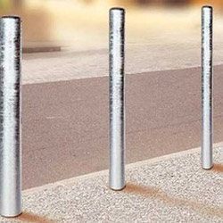 Static steel security bollard posts