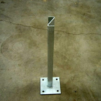Z-type Leg for barriers
